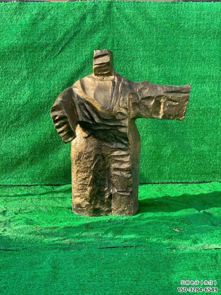 太極人物雕塑廠家，抽象功夫小品，玻璃鋼仿銅材質(zhì)