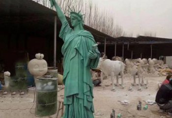 女神雕塑廠家，西方人物雕塑小品，廣場玻璃鋼雕塑擺件