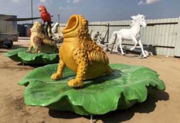 金蟾雕塑廠家，廣場吉祥動(dòng)物小品，仿真彩繪金蟾雕塑