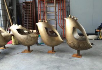 飛鳥(niǎo)雕塑廠家，鏤空抽象工藝，玻璃鋼飛鳥(niǎo)雕塑生產(chǎn)商