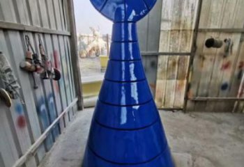 魚尾雕塑廠家，半身動物擺件，玻璃鋼魚尾雕塑廠