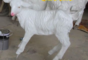 公園山羊雕塑廠家 酒店門(mén)口雕塑 彩繪擺件
