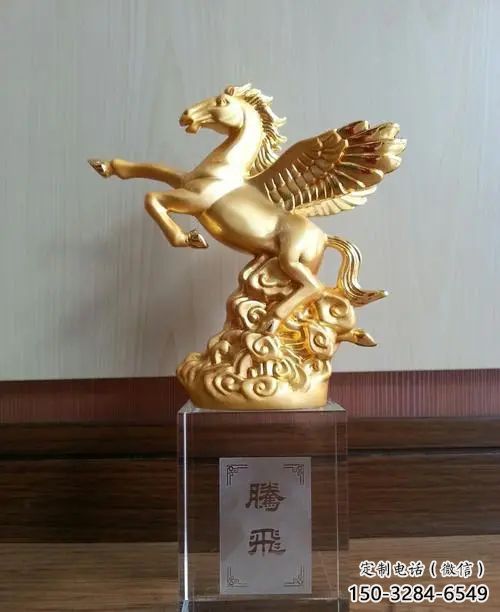 門口金馬雕塑 售樓處仿真雕塑 彩繪小品 門口金馬雕塑 售樓處仿真雕塑 彩繪小品