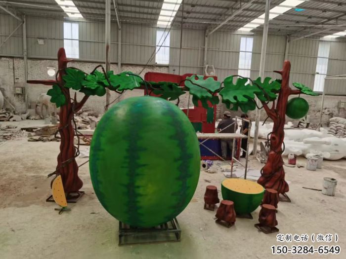 商業(yè)街西瓜雕塑 售樓處雕塑 果蔬擺件 商業(yè)街西瓜雕塑 售樓處雕塑 果蔬擺件