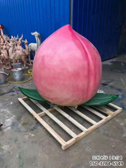 彩繪桃子雕塑 仿真雕塑 步行街?jǐn)[件