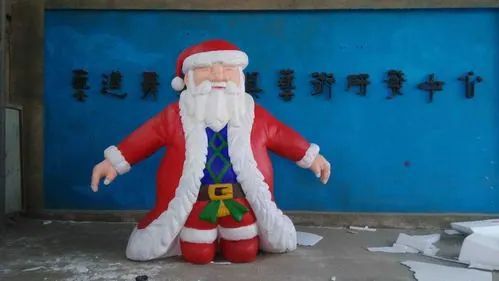 大型圣誕老人雕塑 門口創(chuàng)意雕塑 售樓處小品 大型圣誕老人雕塑 門口創(chuàng)意雕塑 售樓處小品
