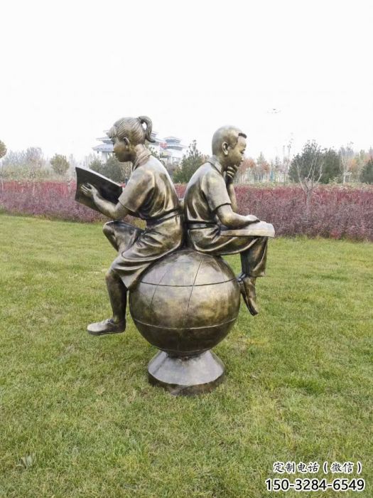 公園讀書雕塑 酒店門口雕塑 仿真擺件 公園讀書雕塑 酒店門口雕塑 仿真擺件