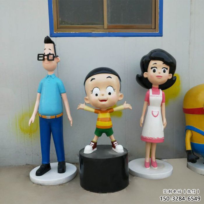 大型三口之家雕塑 門口創(chuàng)意雕塑 售樓處小品 大型三口之家雕塑 門口創(chuàng)意雕塑 售樓處小品