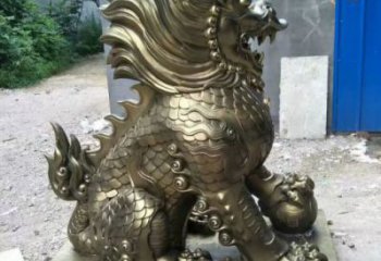 步行街麒麟雕塑，玻璃鋼動物雕塑，仿銅方式