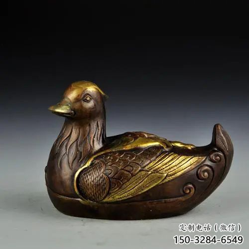 仿銅鴨子雕塑廠家，仿真動(dòng)物， 廣場(chǎng)街頭擺件