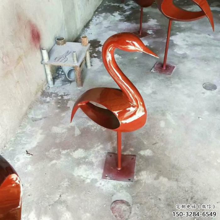 提供園林鳥類雕塑，景觀題材，鍍銅工藝效果
