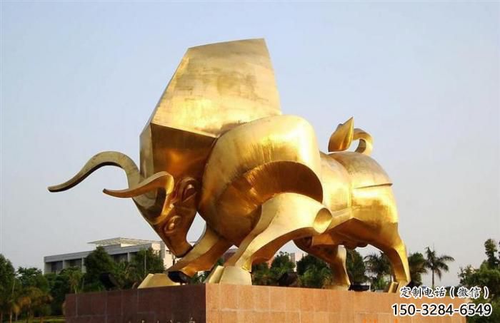 街道小牛雕塑廠家，景觀擺件，鍍金工藝