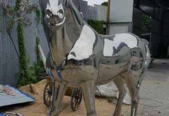 景區(qū)戰(zhàn)馬雕塑制作，動物主題，景觀鏡面工藝效果