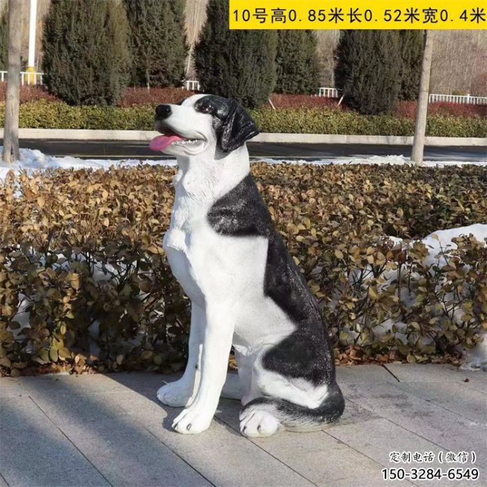 街道哈巴狗雕塑廠家，戶外玻璃鋼動物雕塑，公園擺件效果