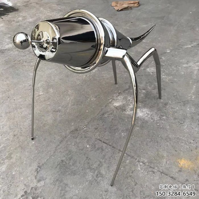 城市蝗蟲雕塑廠家，鏡面昆蟲雕塑，鏡面效果