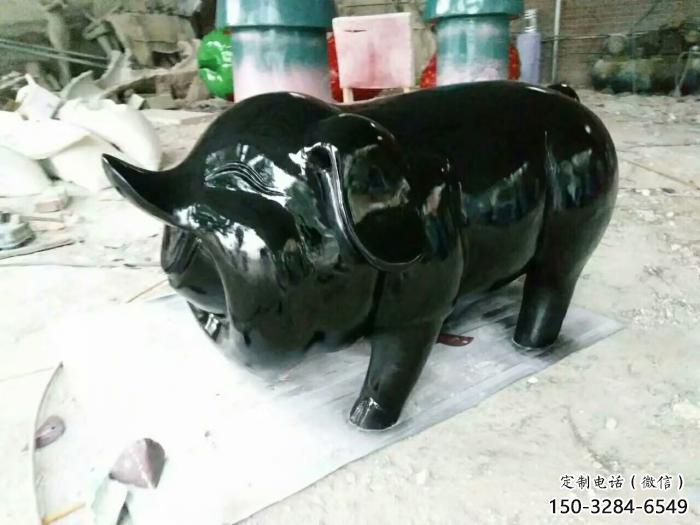 園林野豬雕塑，噴漆動(dòng)物雕塑，仿真形式