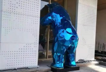 城市狗熊雕塑，彩繪雕塑，仿真效果