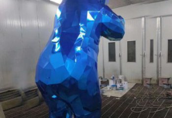 售樓部狗熊雕塑，烤漆動物雕塑，彩繪題材