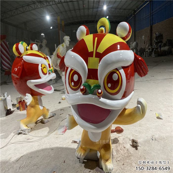 玻璃鋼卡通獅子雕塑制作，動(dòng)漫藝術(shù)效果