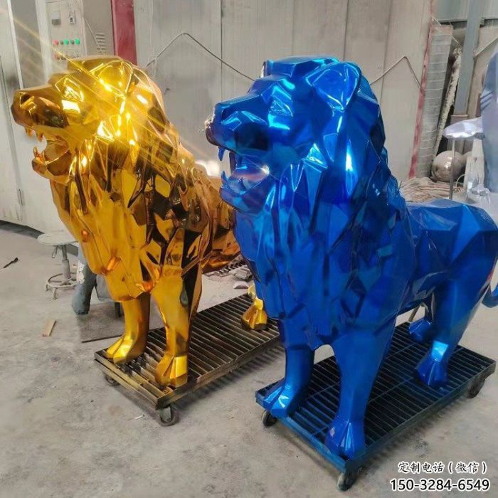 景觀獅子雕塑供應(yīng)，花園小品，酒店不銹鋼獅子雕塑展品