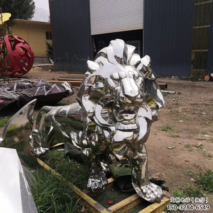 景觀獅子雕塑優(yōu)選，陸地擺件，不銹鋼獅子雕塑供應(yīng)