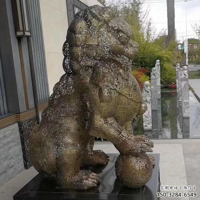 獅子鏤空雕塑優(yōu)選，城市裝飾，景觀不銹鋼獅子雕塑供給