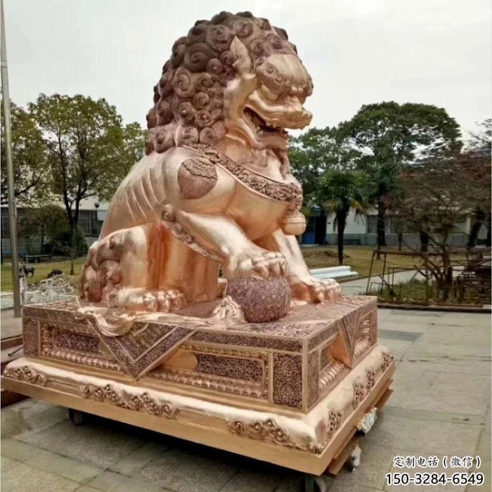 金屬獅子雕塑制作，黃銅鑄造，公共蹲獅雕塑優(yōu)選