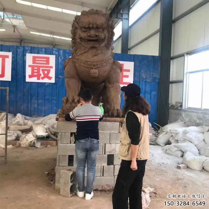 制造獅子雕塑專供，地標擺件，蹲獅雕塑磨具