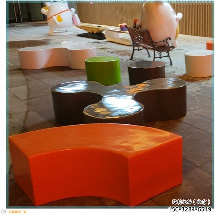 玻璃鋼幾何造型坐凳雕塑制作 玻璃鋼幾何造型坐凳雕塑制作