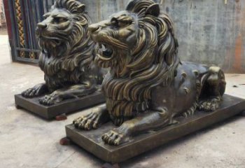 仿銅獅子雕塑，玻璃鋼仿銅趴獅雕塑廠家