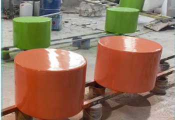 圓形坐凳雕塑，玻璃鋼光面坐凳雕塑制作