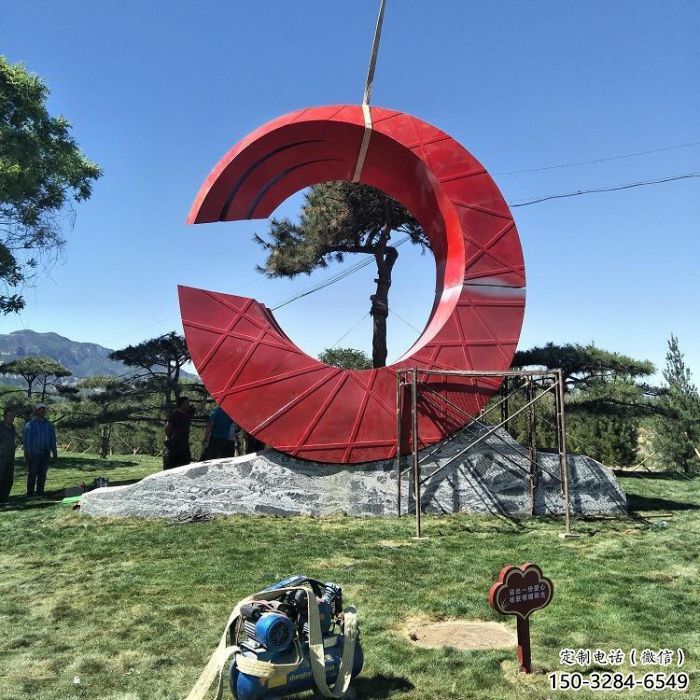 內(nèi)江草地精神堡壘雕塑 內(nèi)江草地精神堡壘雕塑