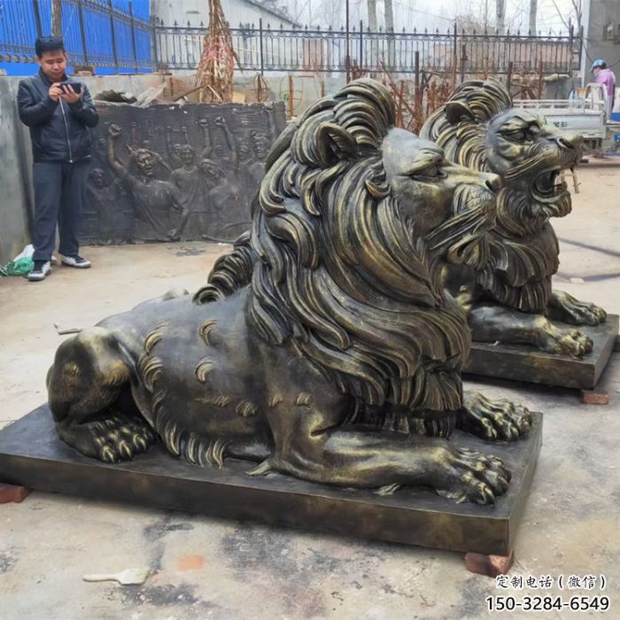 城關(guān)大型趴獅雕塑，仿銅動(dòng)物雕塑，玻璃鋼獅子雕塑制作