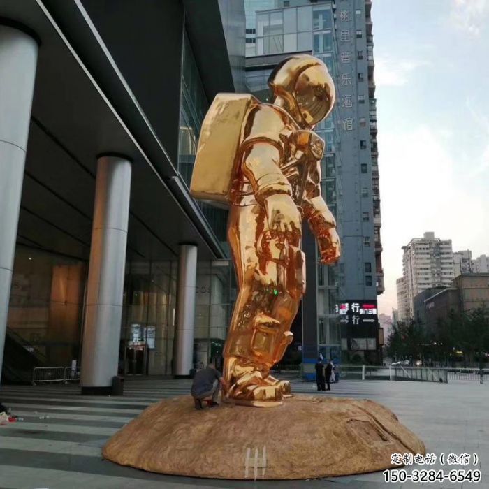 喀什航天太空人雕塑 喀什航天太空人雕塑