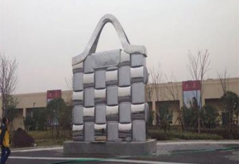 資陽(yáng)景觀背包雕塑優(yōu)選，陸地?cái)[件，園林不銹鋼背包雕塑供應(yīng)