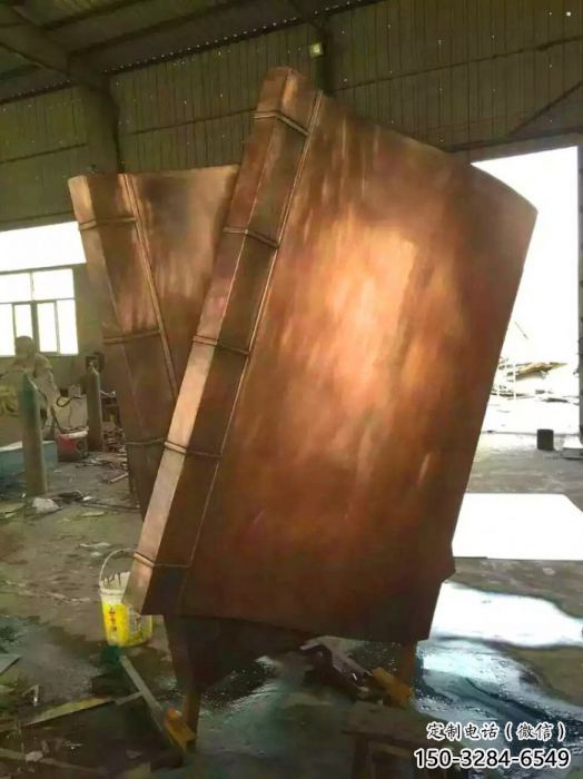 德宏鑄銅書籍供應(yīng)，街景小品，銅書籍雕塑廠家優(yōu)價