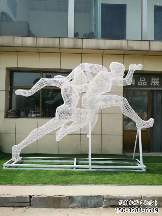 南岸鏤空跨欄雕塑制造商，透雕雕塑，鐵藝體育人物雕塑供給