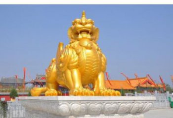 臨滄廣場(chǎng)貔貅雕塑，動(dòng)物彩繪雕塑，抽象效果